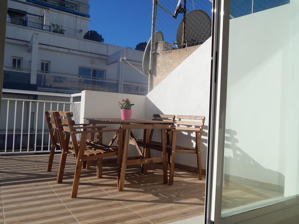 Apartamentos La Rosita Бенидорм Экстерьер фото