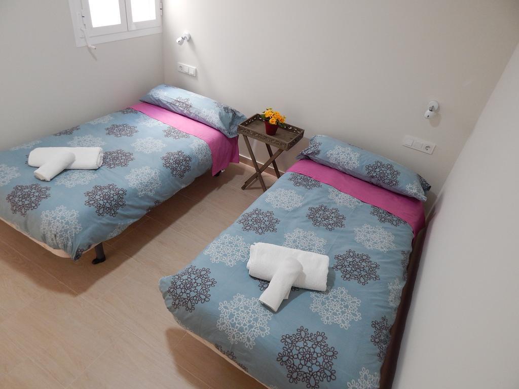 Apartamentos La Rosita Бенидорм Экстерьер фото